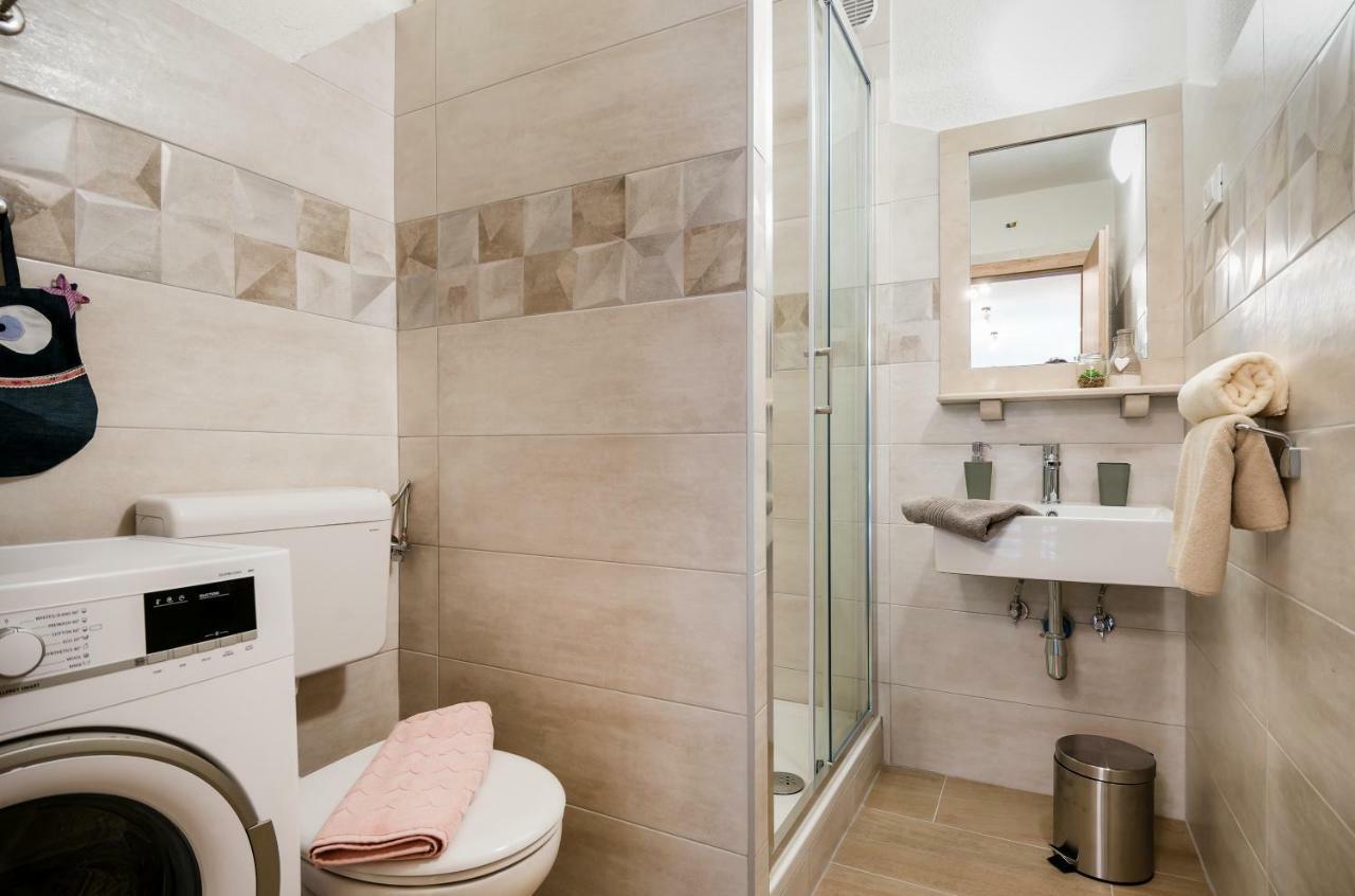 Apartment Cesarica Baska Voda Bagian luar foto